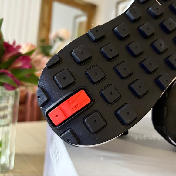 Nike Waffle One “Royal” Sneakers - New Without Box - Picture 9 of 11